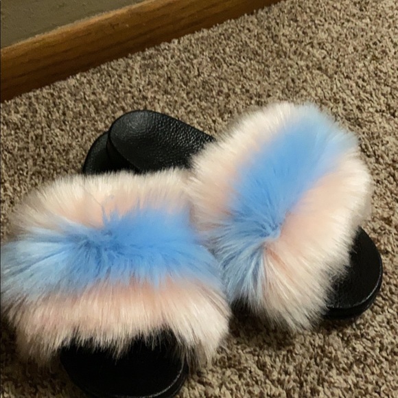 Slippers - Picture 5 of 15